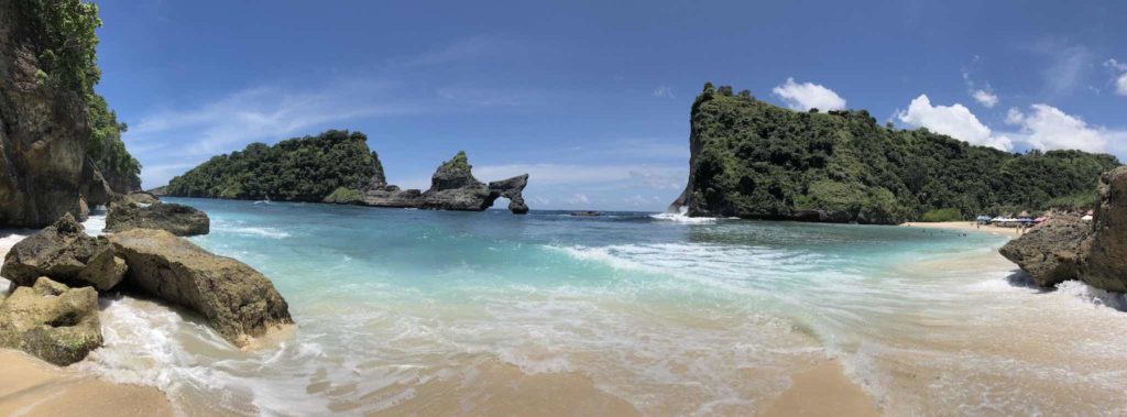 Pantai Atuh Beach Nusa Penida Panorama